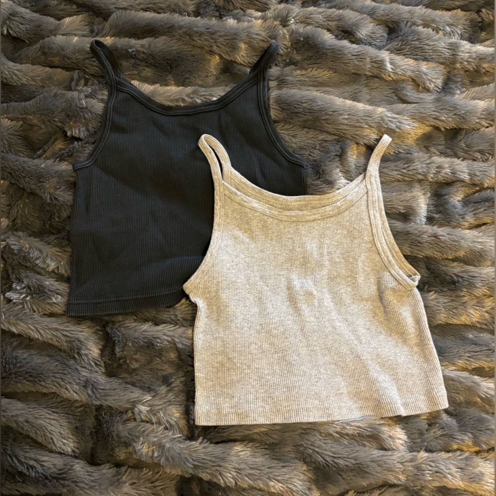 Brandy Melville Ribbed Halter Tank Set